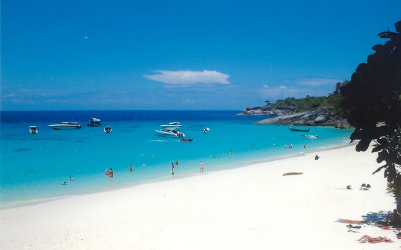 Similan Islands Regular Tour by Speedboat **Minimum 3 Days to advance booking**