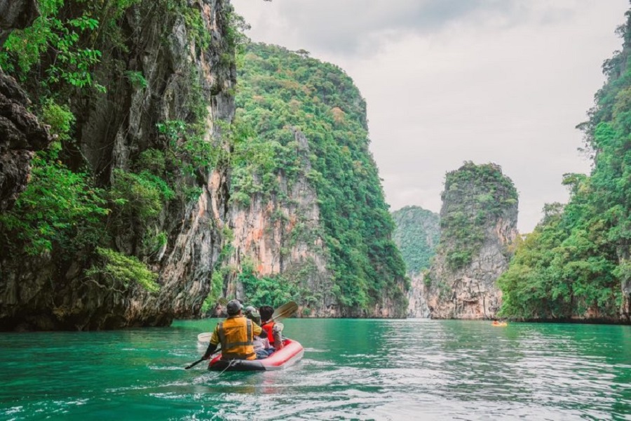 4 in 1 Canoeing in Phang Nga Bay with Lunch by Luxury Boat